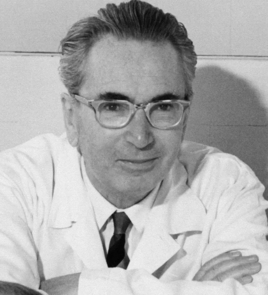 빅터 프랭클 / Prof. Dr. Franz Vesely, CC BY-SA 3.0 DE (via Wikimedia Commons)
